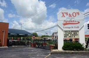 X's & O's Sports Bar Palos Heights